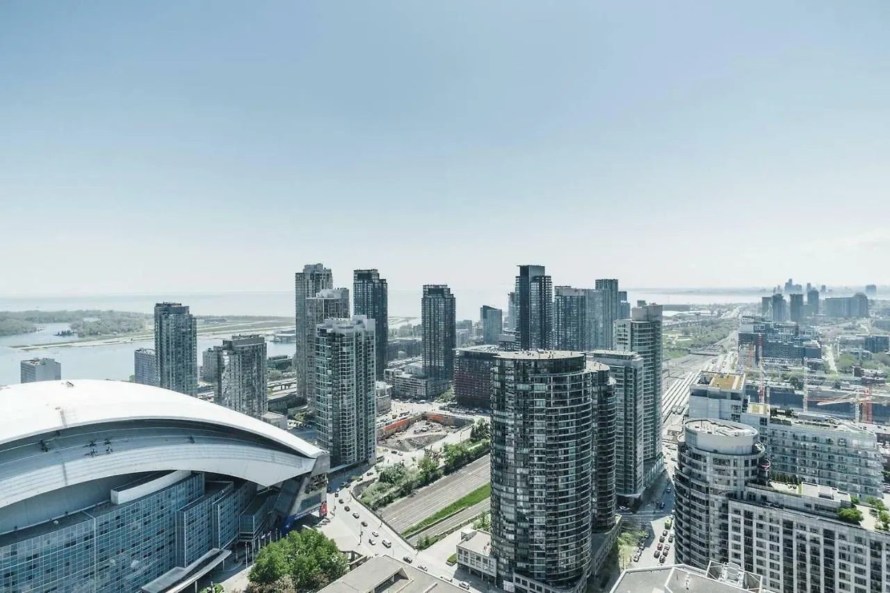 Apartment Bright Condo In The Heart Of Toronto Canada
